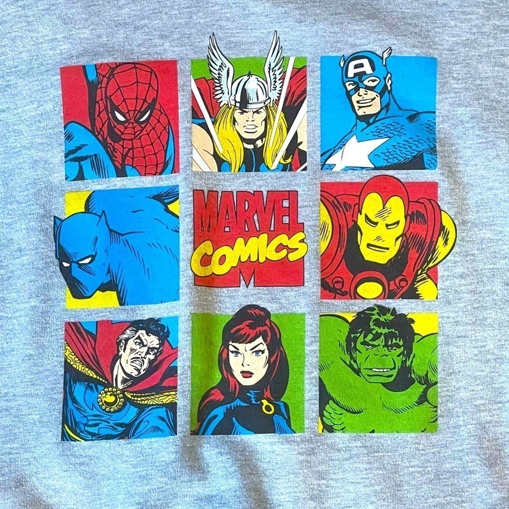 Marvel Women’s Marvel Comics Avengers Gray Sweatshirt - XXXL
